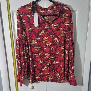 😺 2 for$12 Or 3 for$15 😺 Ann Taylor Red Floral Blouse